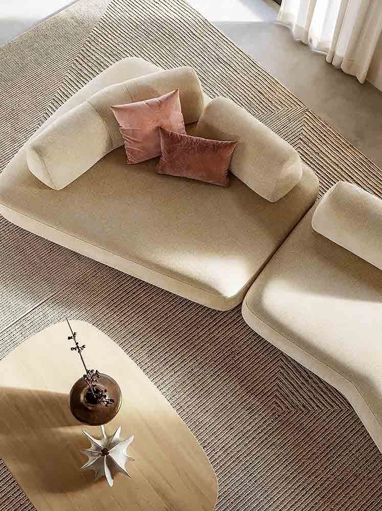 Capriccio, LeComfort � ������. ������� ����� � ������ ������ � �������� ����������� ����������� �����������.