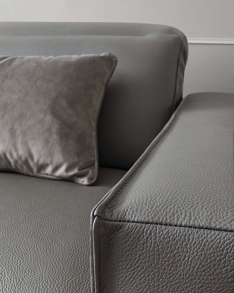 Christopher, Le Comfort - ������. �������� ������� ����� � ������ �������.