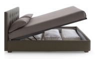  Catlin. Le Comfort, .            .  