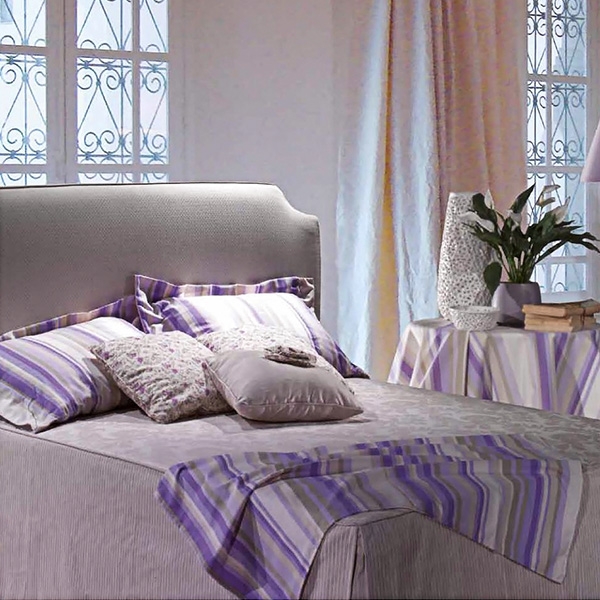  Provence, TreCi Salotti.            .