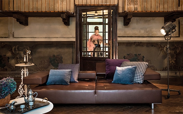  Loft.  Arketipo, .      .        