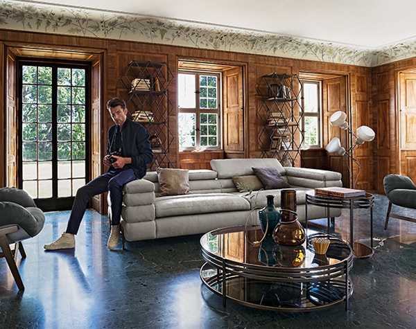  Mayfair.  Arketipo, .     .     - , 