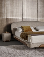  Olos.  Bonaldo, . ,    .     -