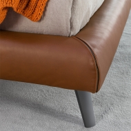 Cuff.  Bonaldo, .              