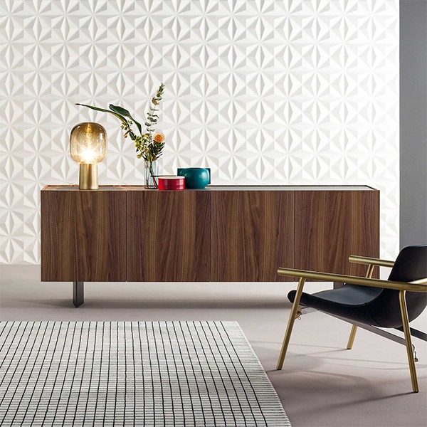 Outline, Bonaldo.       .