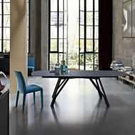  Sofia.  Bontempi, . ,    .      - 
