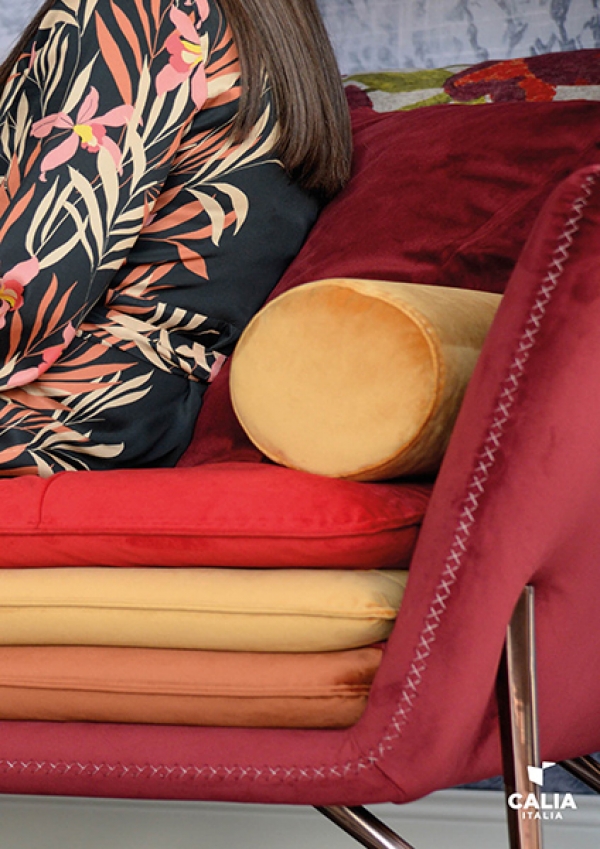        ,  Mater Familiasu Day Bed.  Calia, .
