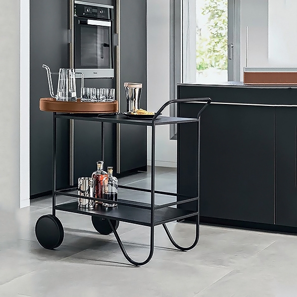 Giro, Calligaris.               .