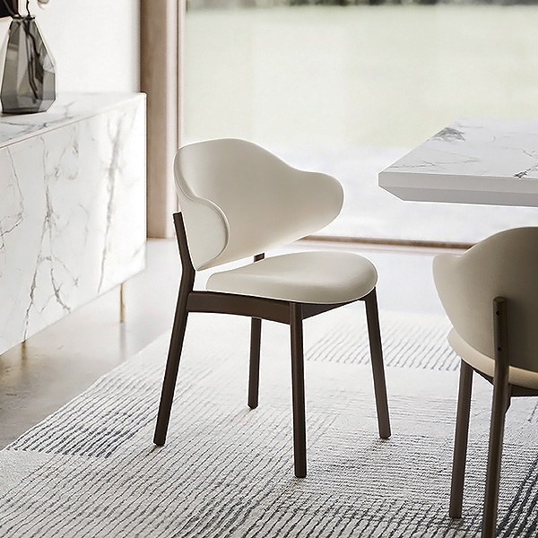 Holly, Calligaris.           .