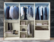    ,  Storm.  Camelgroup, .       -  , 