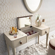  Altea.  Camelgroup, .     .   , 