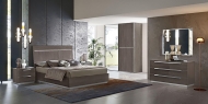  Kroma.  Camelgroup, .   .      - , 