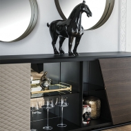  Aston.  Cattelan, .       .    -