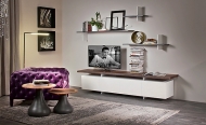  Seneca.  Cattelan, .     .    - , , 