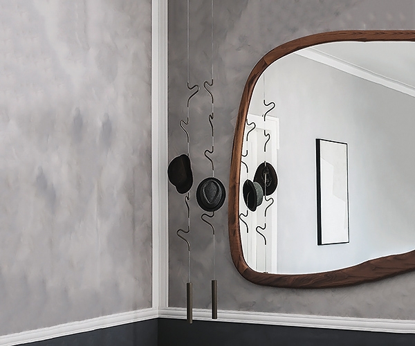 Air, Cattelan.     .    - , ,   . 