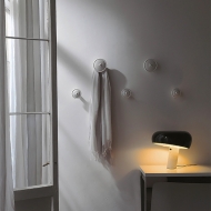  Bottone.  Cattelan, .      .   , 