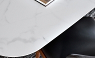  Butterfly.  Cattelan, .          .  