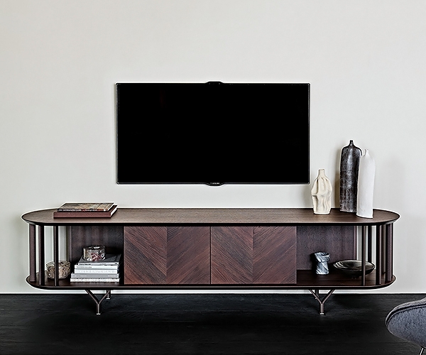 Costes TV, Cattelan.        .