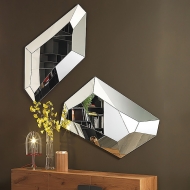  Diamond.  Cattelan, .      3D .   , 