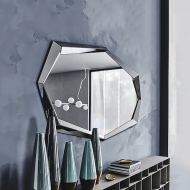  Emerald.  Cattelan, .      ,  .  