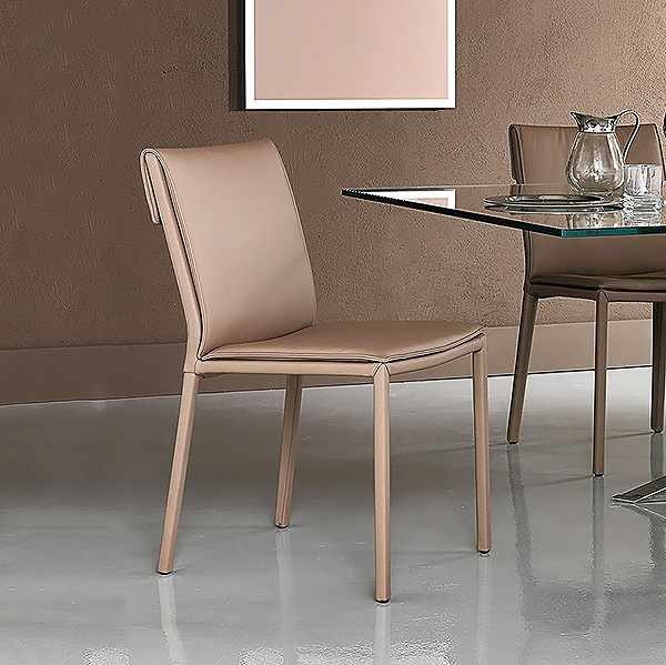 Isabel, Cattelan.    ,    ,   .