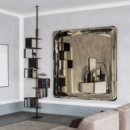  Glenn.  Cattelan, .        ,  . 