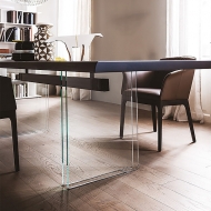  Ikon.  Cattelan, .           .  