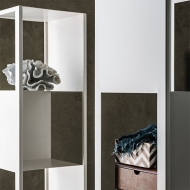      ,  Joker.  Cattelan, .
