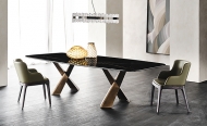  Mad Max.  Cattelan, .         ,   . 