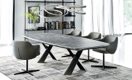  Mad Max.  Cattelan, .         ,   . 