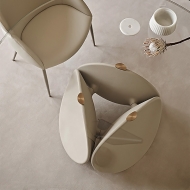  Maxim.  Cattelan, .       .    