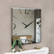  Moment.  Cattelan, .     .   , , 