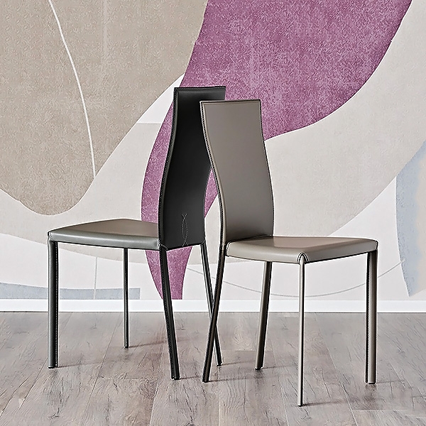 Nina, Cattelan.           .