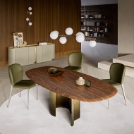  Papelito.  Cattelan, .       ,  .  