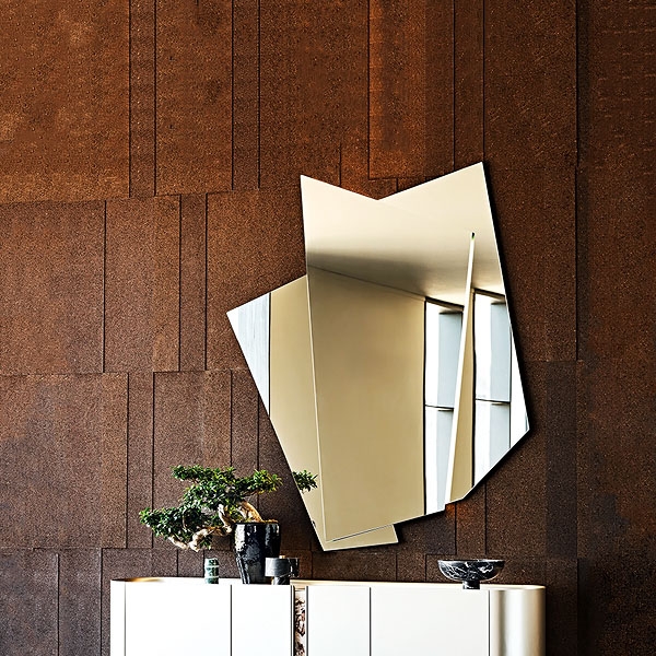 Risiko, Cattelan.      LED .