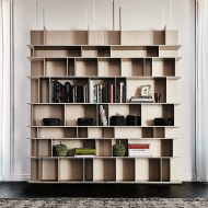  Wally.  Cattelan, .   .    - , ,   