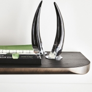  Skyline.  Cattelan, .    - , , , , , , 
