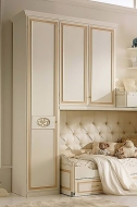  Happy Night 403.  Ferretti e Ferretti, .       -  
