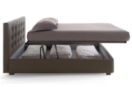  Fris. LeComfort, .   ,          . 