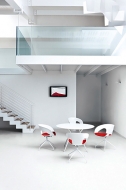  Krizia.  Kastel, .      - , , 