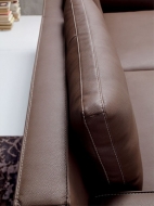  Kennedy. Le Comfort, .       .    - , ,