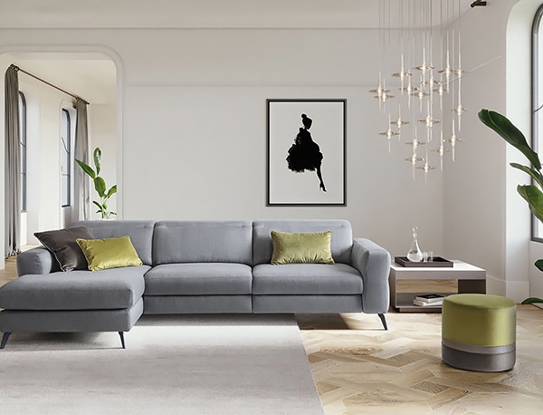  Club. Le Comfort, .         .    