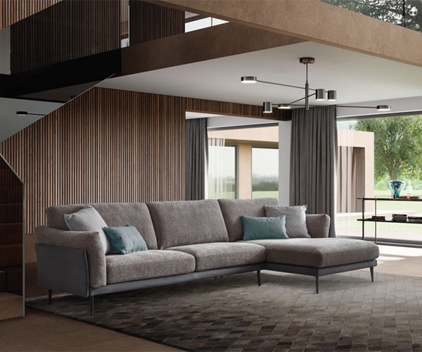 Nicole, Le Comfort.         - , ,    .