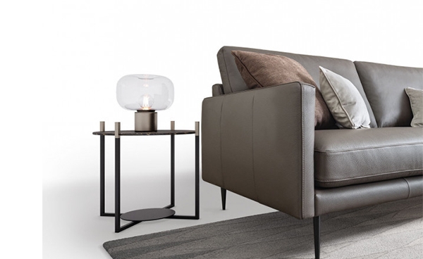  Tidy. Le Comfort, .         .    