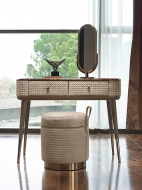  Dolly.  Luigi Volpi, .    .   , , , 