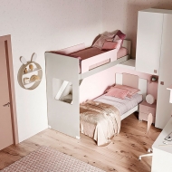  Space Saving 47,  Mistral, .     ,  .   