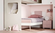  Space Saving 47,  Mistral, .     ,  .   
