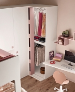  Space Saving 47,  Mistral, .     ,  .   