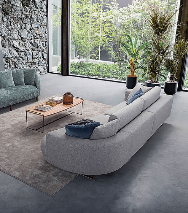  Luxury,  Musa, .     .   , , , 