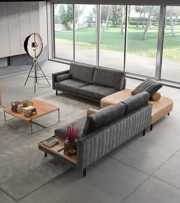  Atelier,  Musa, .    .      , , 
